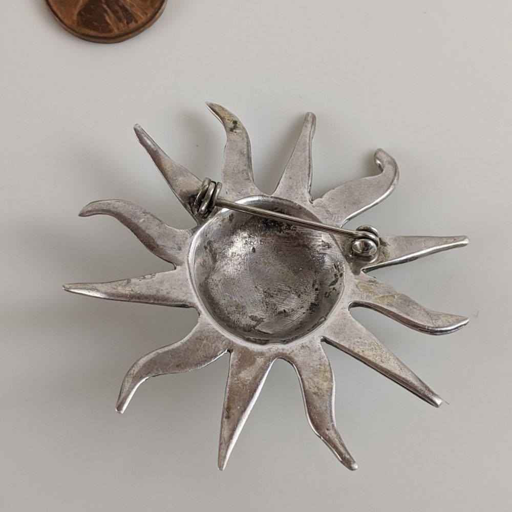 925 Sterling Silver Smiling Sun Mexico Brooch - Picture 2 of 11